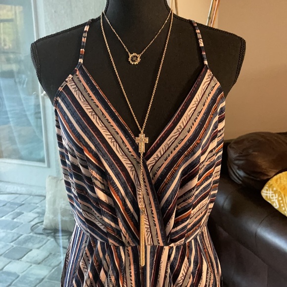 BCBGeneration Gorgeous Dress. - Picture 3 of 10